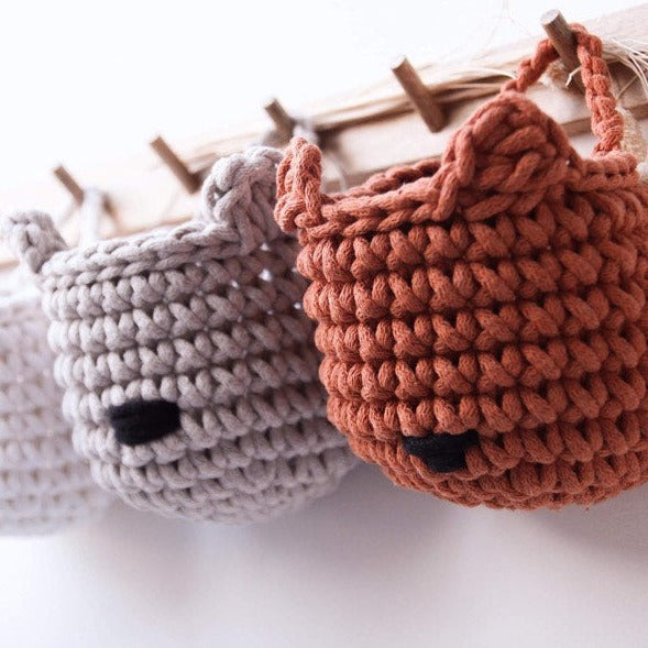 Zuri House Crochet Bear Basket - Oatmeal