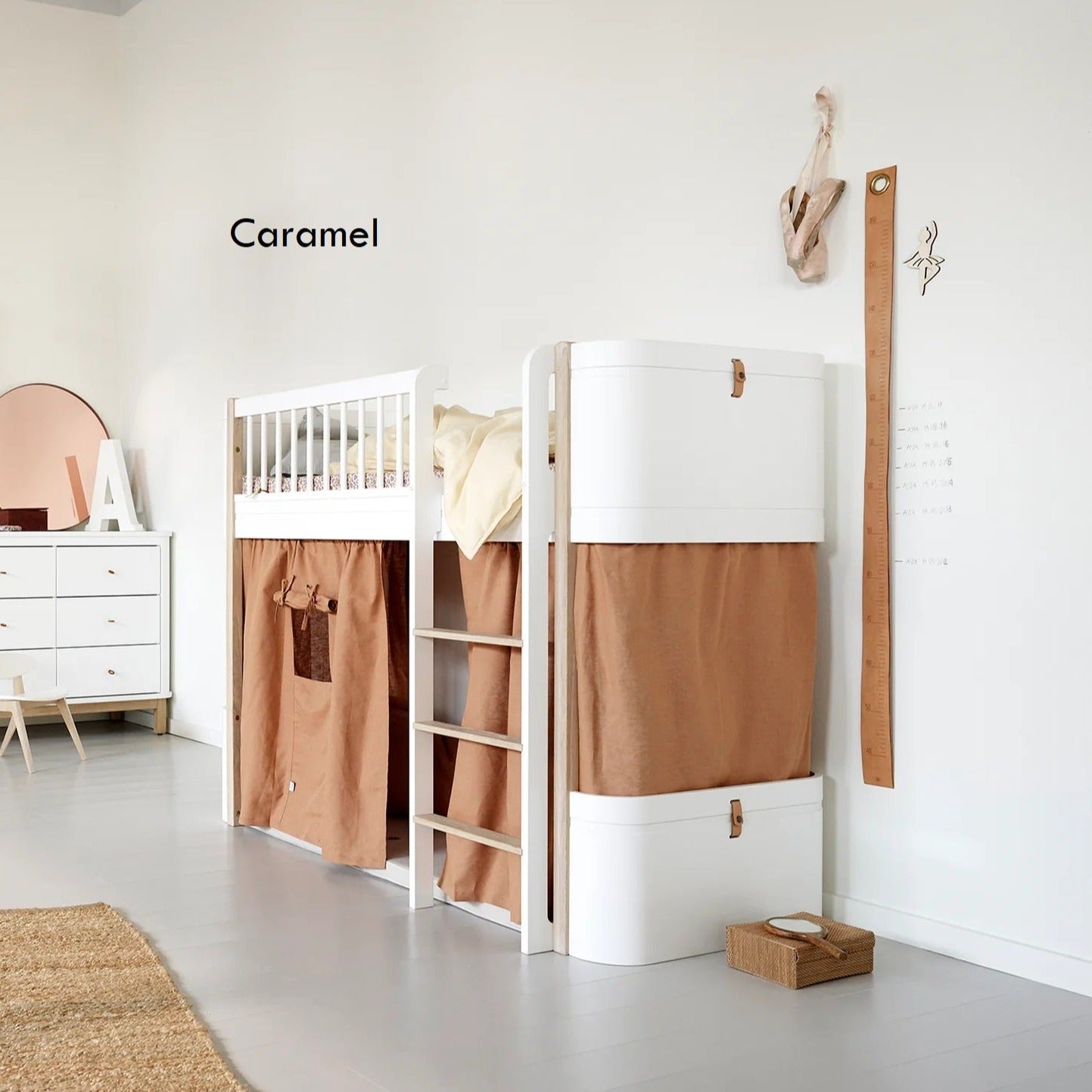 Oliver Furniture Wood Mini+ Low Loft Bed - White