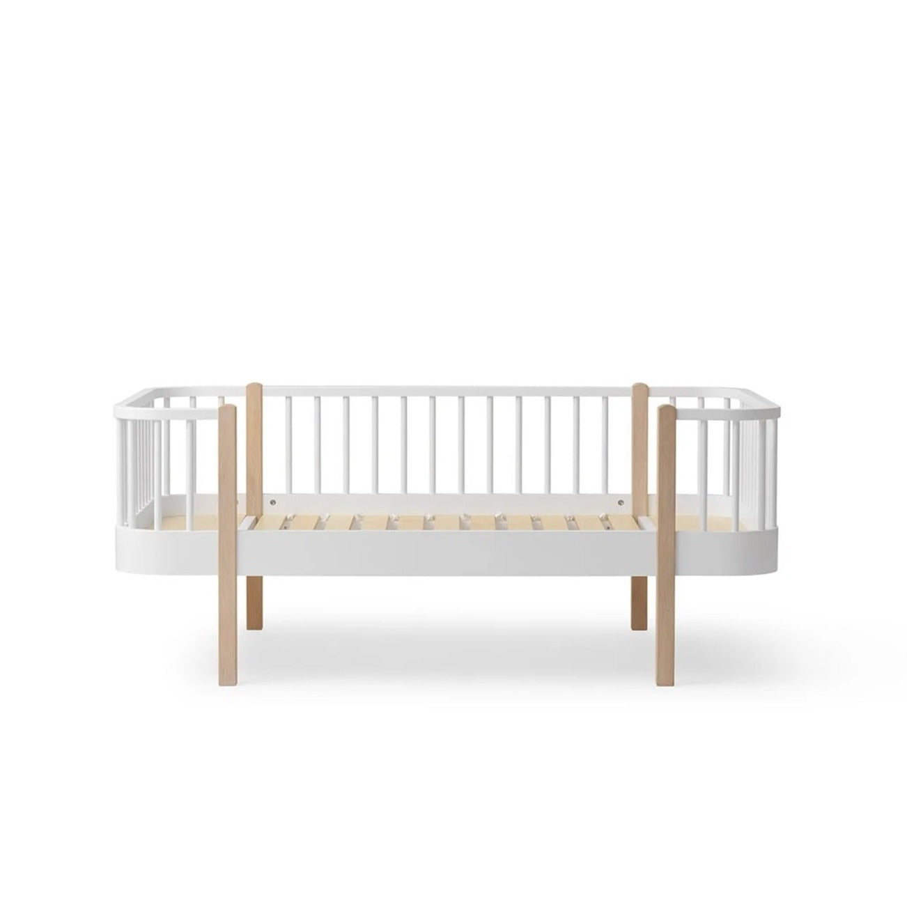Oliver Furniture Wood Original Junior Day Bed - White/Oak