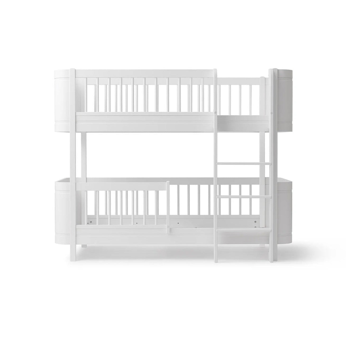 Oliver Furniture Wood Mini+ Low Bunk Bed - White