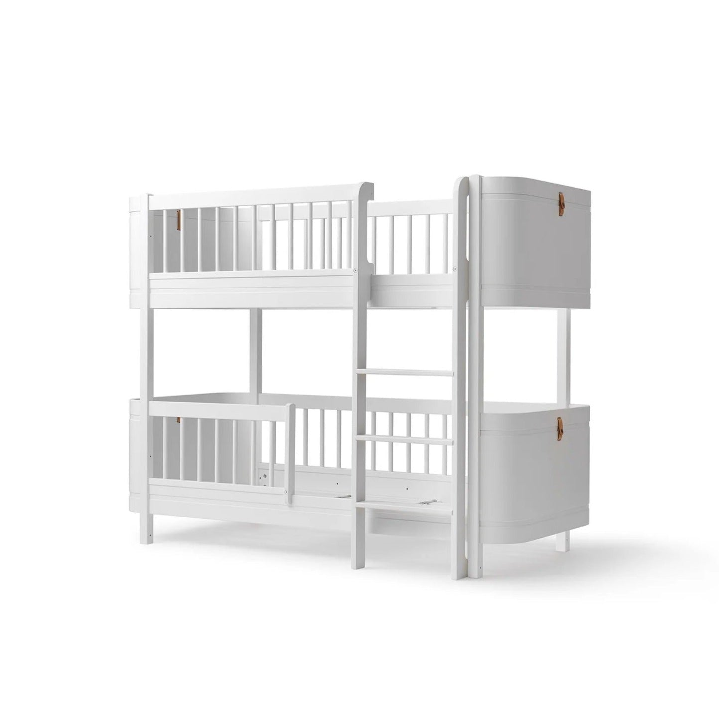 Oliver Furniture Wood Mini+ Low Bunk Bed - White